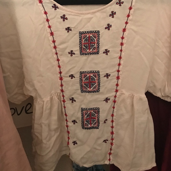 Aztec Pattern flowy top - Picture 3 of 4